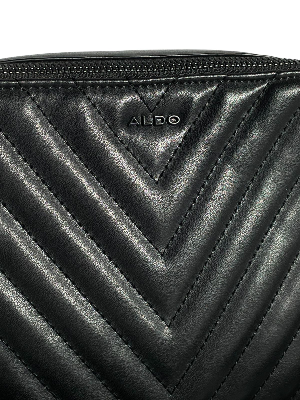 Bolsa Negra Aldo – Sofisticación y Estilo en Cada Detalle