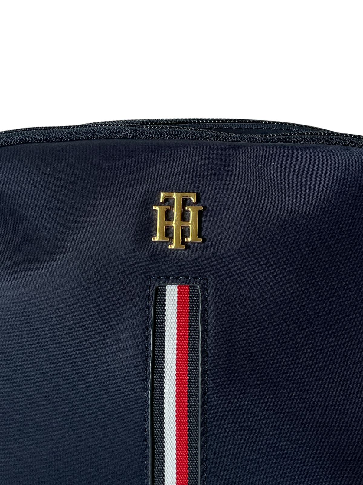 Bolso Cruzado Tommy Hilfiger - Versatilidad y Estilo Clásico