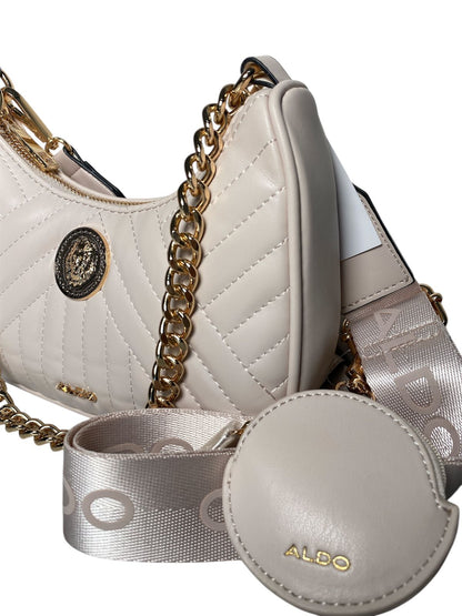 Bolso Acolchado ALDO: Elegancia y Funcionalidad color Crema