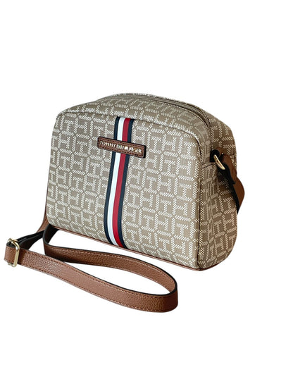 Bolso de Hombro Tommy Hilfiger Signature - Elegancia con un Toque Clásico