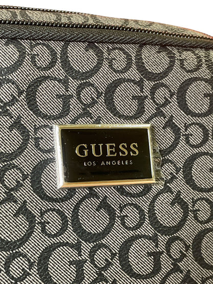 Bolso de Cosméticos Guess G-Logo - El Neceser de Viaje Definitivo