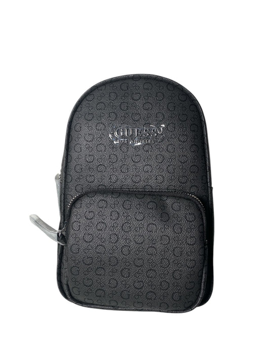 Bolsa Cruzada Guess Negra: Estilo y Funcionalidad en un Solo Accesorio