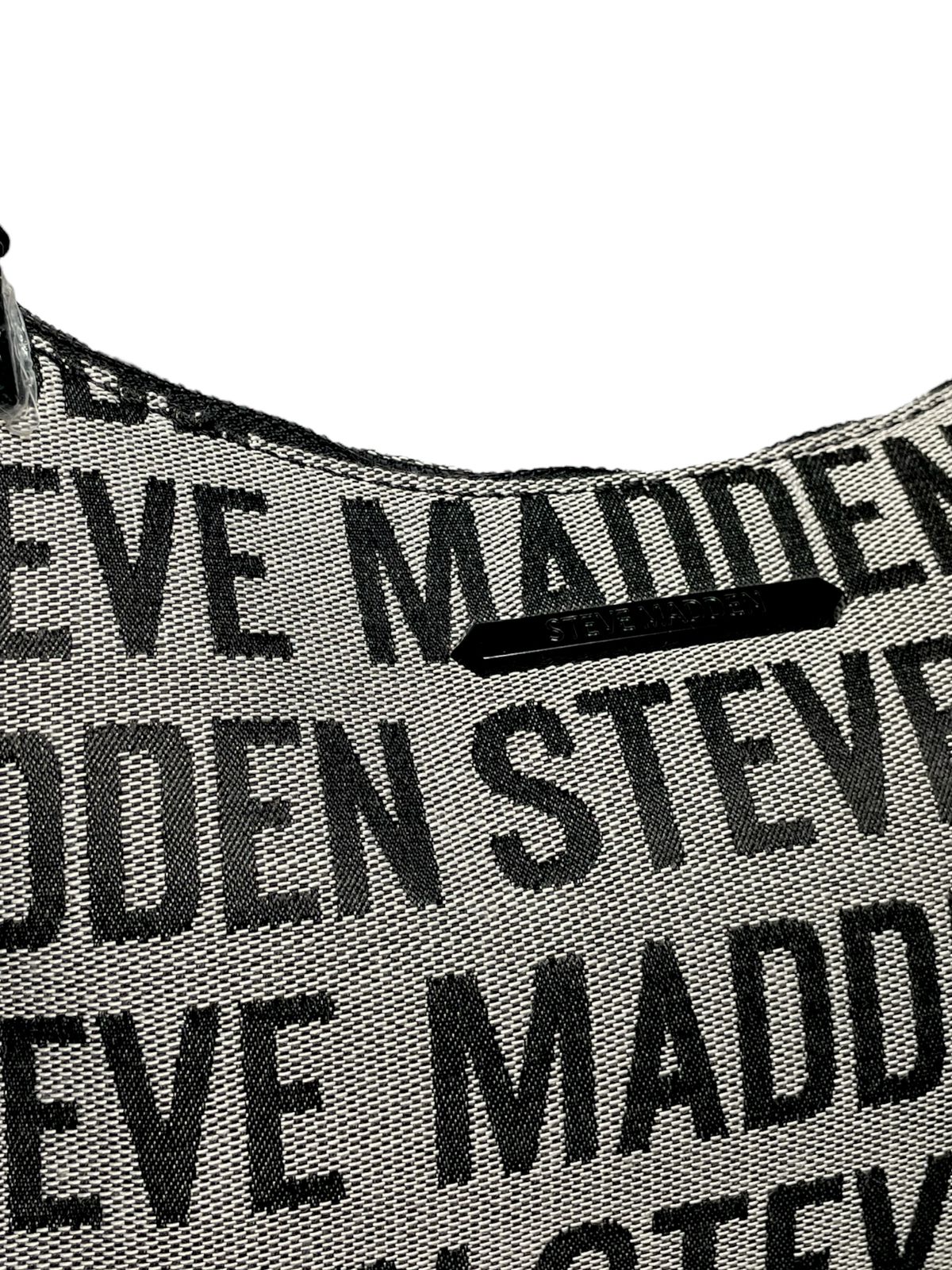 Bolso Steve Madden Negro y Rosa con Tarjetero – Estilo y Funcionalidad en un Solo Accesorio