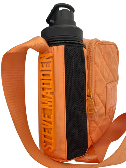 Bolso Steve Madden Naranja con Termo – Estilo y Funcionalidad en un Solo Accesorio