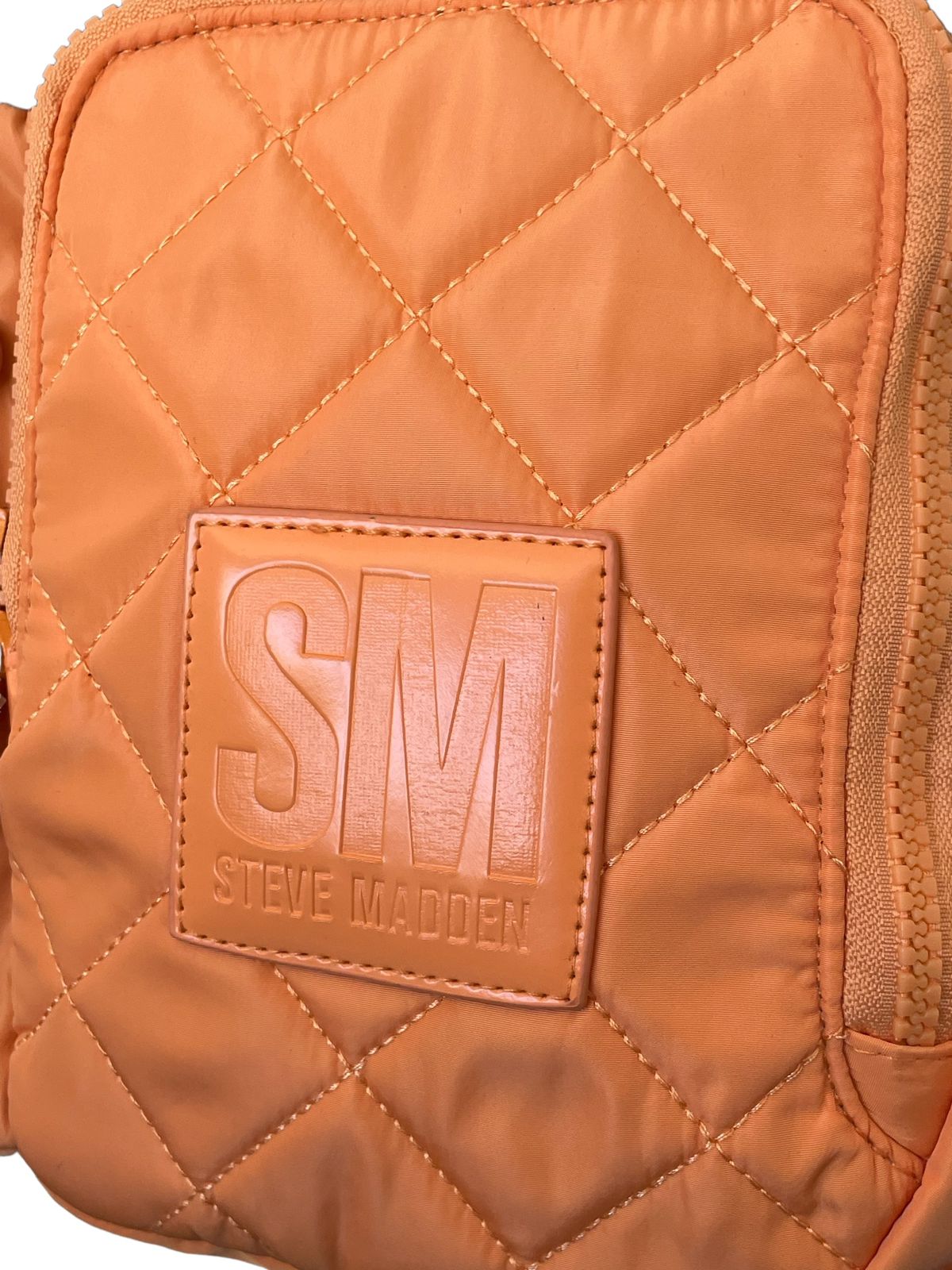 Bolso Steve Madden Naranja con Termo – Estilo y Funcionalidad en un Solo Accesorio