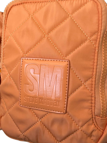 Bolso Steve Madden Naranja con Termo – Estilo y Funcionalidad en un Solo Accesorio