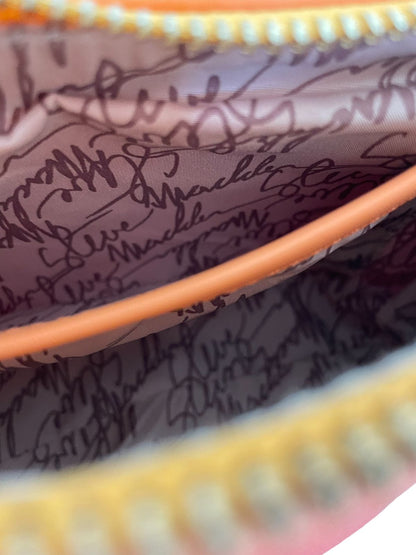 Bolso Steve Madden Naranja – Audacia y Estilo para tu Outfit