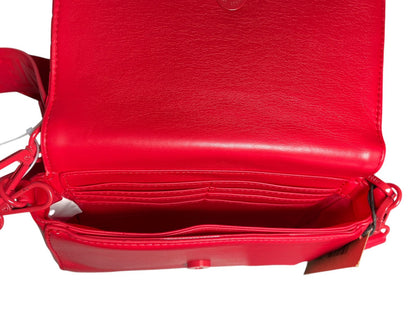 Bolsa Roja Steve Madden con Diseño Acolchado y Monedero - Correa Ajustable