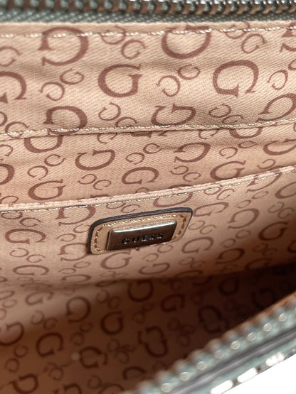 Bolso de Mano Guess Azul: Elegancia y Estilo en un Accesorio Versátil