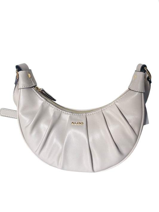 Bolsa de Mano Aldo Crema: Elegancia y Versatilidad en un Solo Accesorio